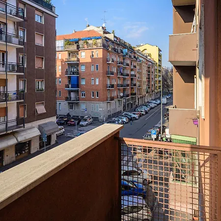 Sebino 15 - Monolocale Cool * Milan