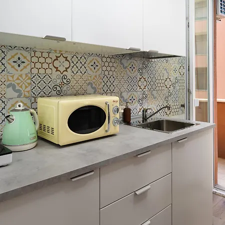 Sebino 15 - Monolocale Cool * Milan
